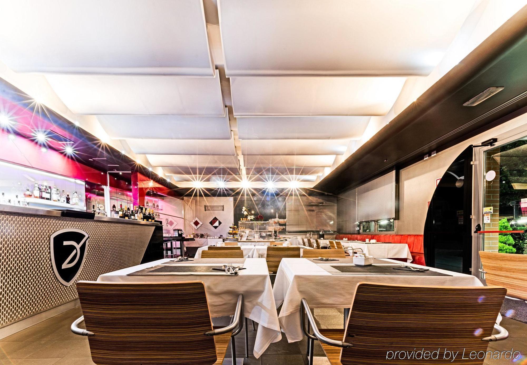 Daytona Business Hotel Collecchio Bagian luar foto