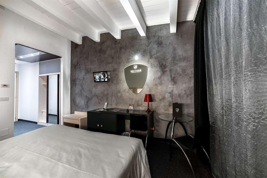 Daytona Business Hotel Collecchio Ruang foto